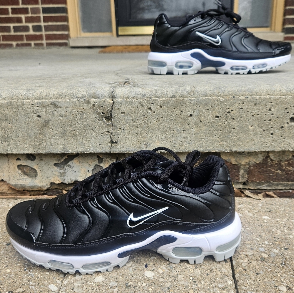 NWOT Men's Nike Air Golf Shoes, sz 8